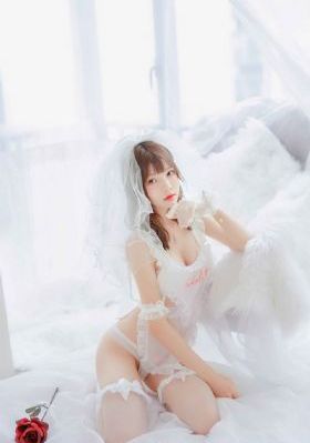 亚洲女人被黑人进入_720在线观看视频