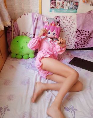 亚洲丝袜制服综合_影视大全在线观看