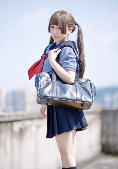 国产爆乳美女娇喘呻吟午夜_BD英语手机在线观看